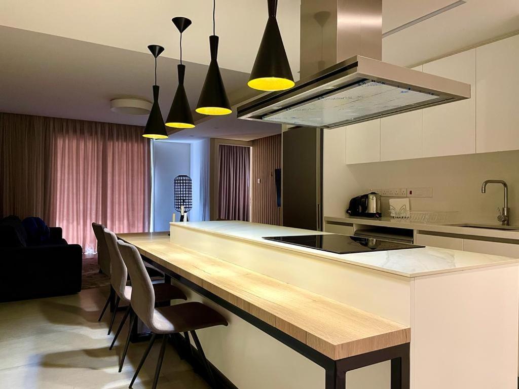 Central Business Suites Nicosia - Araouzou By Platform 357 Exteriör bild