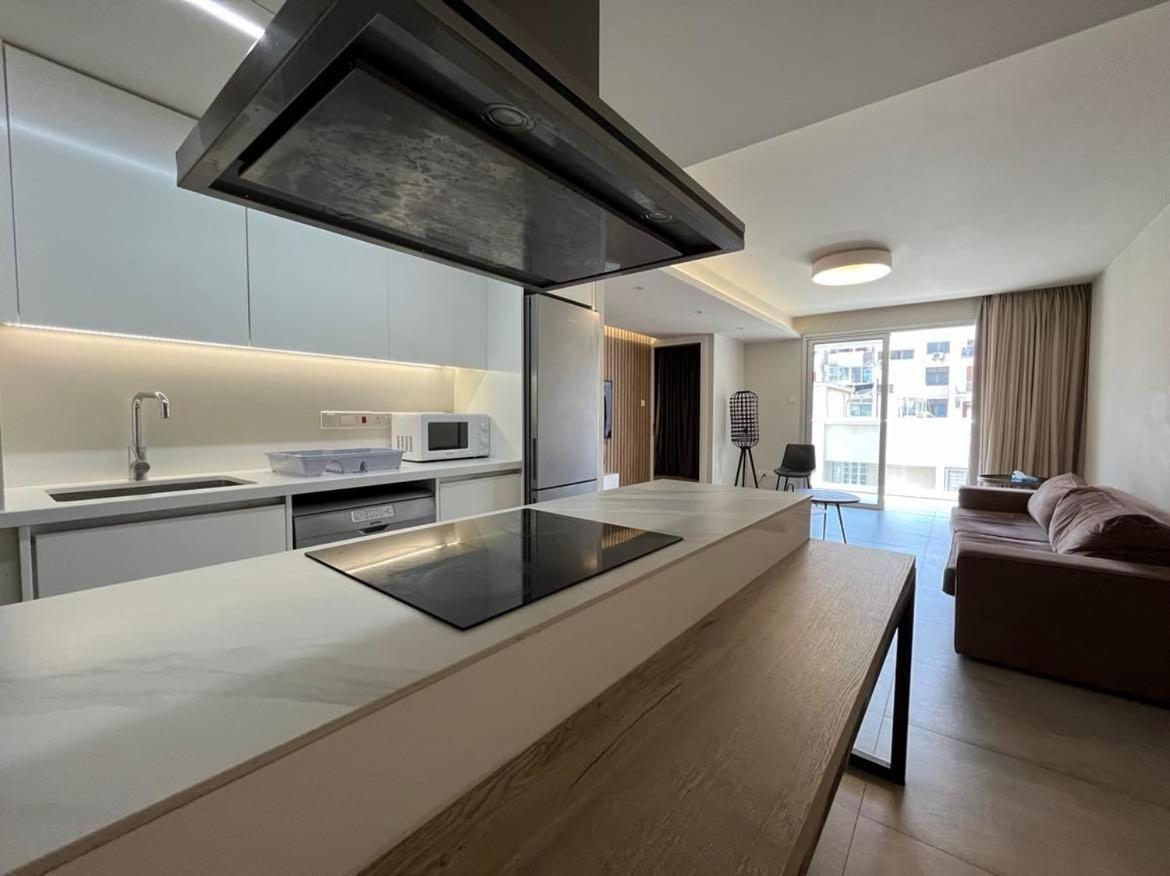 Central Business Suites Nicosia - Araouzou By Platform 357 Exteriör bild